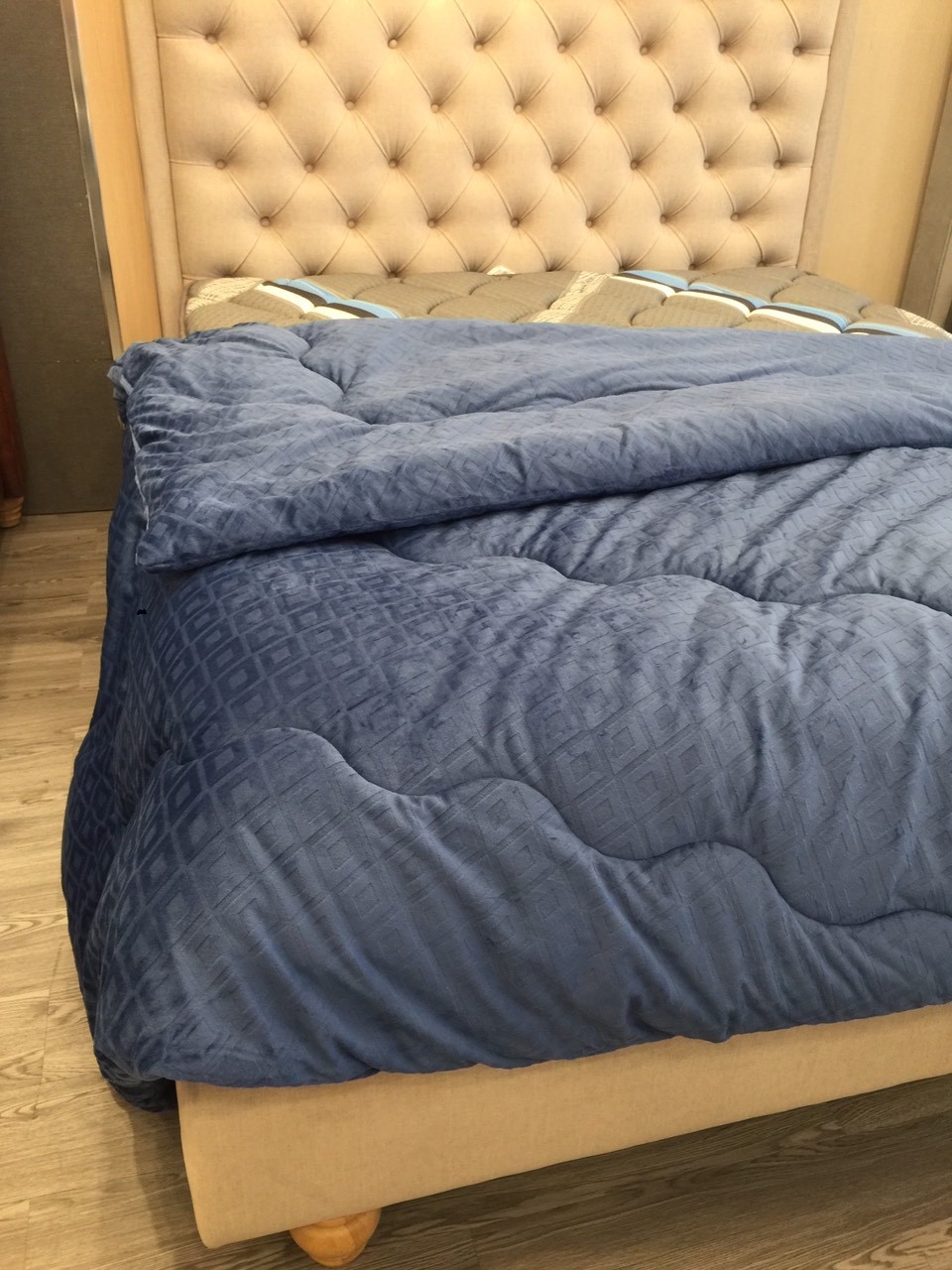 Click để xem Sản phẩm đẹp, lông mềm mịn, thích hợp mùa thu đông, nên mua nha mọi người - Ảnh 1