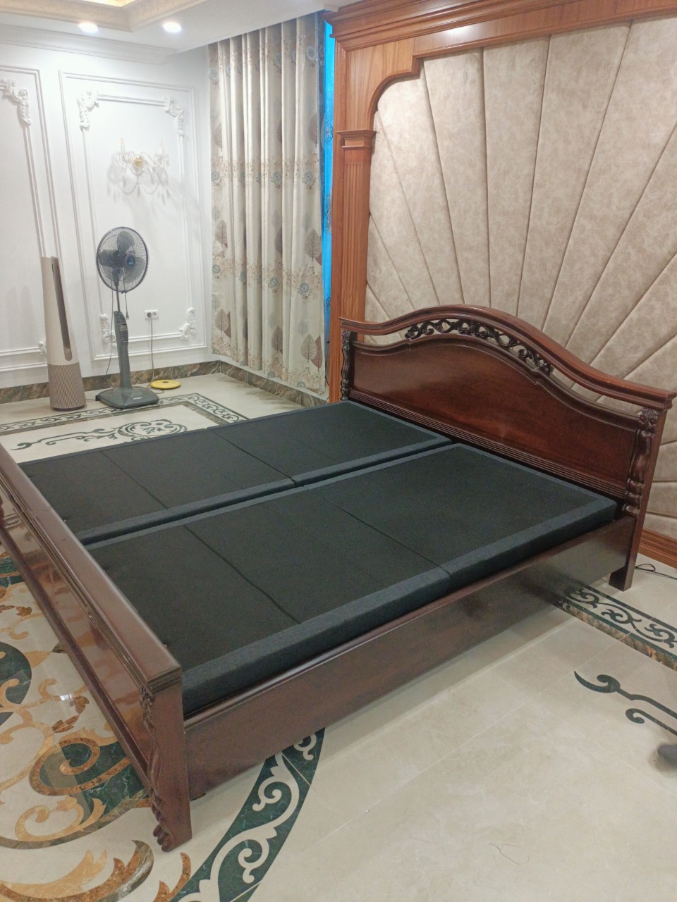 Click để xem Các bạn nhiên viên hỗ trợ ngày đêm, mình hỏi rất nhiều nhg các bạn đều trả lời đẩy đủ nên mua đc chiếc giường rất ưng ý, xứng đáng - Ảnh 1