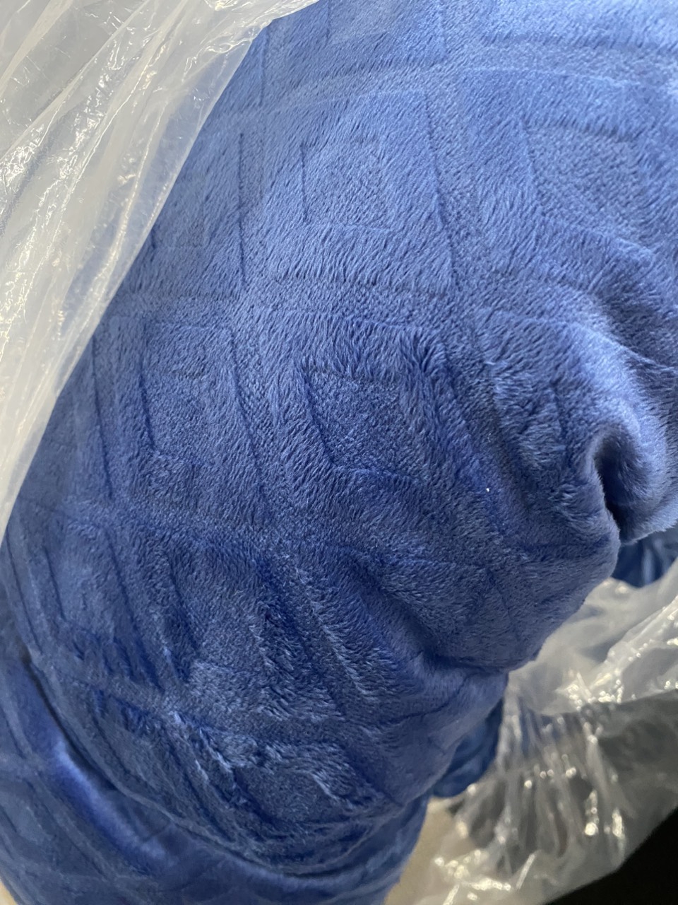 Click để xem Chăn mềm với cả ấm ạ, mình giặt rùi không bị rơi lông ra đâu. Giao cũng nhanh nữa
San phẩm ok tốt giao hàng nhanhhh chất luong ok  - Ảnh 1