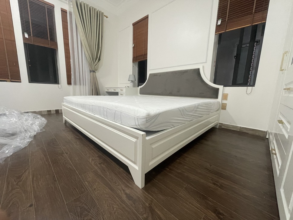 Click để xem Nhân viên bán hàng nhiệt tình, tốt - Ảnh 1