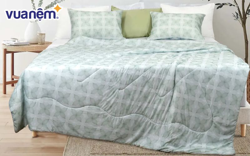 Chăn Amando Azami Light phân tán nhiệt nhanh và giữ bề mặt luôn khô ráo