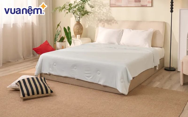 Chăn Amando Azami công nghệ làm mát được phát triển với sợi Air Cooling từ Nylon và Spandex