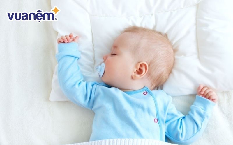 Chọn gối nằm tốt cho bé thoáng khí