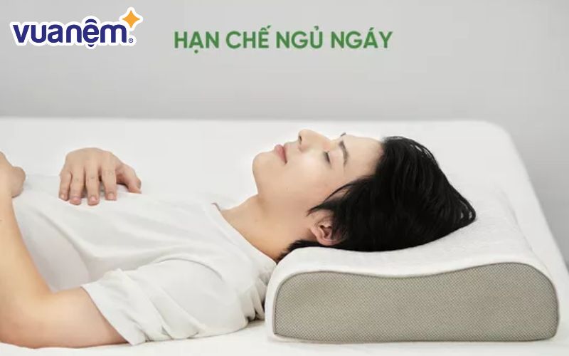 Gối cao su Gummi Contour Massage chống ngủ ngáy.