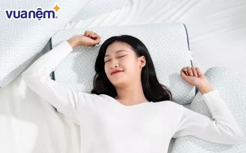 Gối chống ngáy Aeroflow iCool từ thương hiệu hàng đầu Nhật Bản.