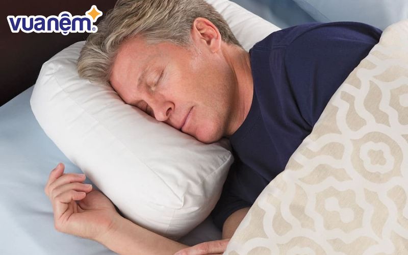 Gối công thái học có tác dụng gì? - Tính năng kháng khuẩn của gối giúp bảo vệ sức khỏe người nằm