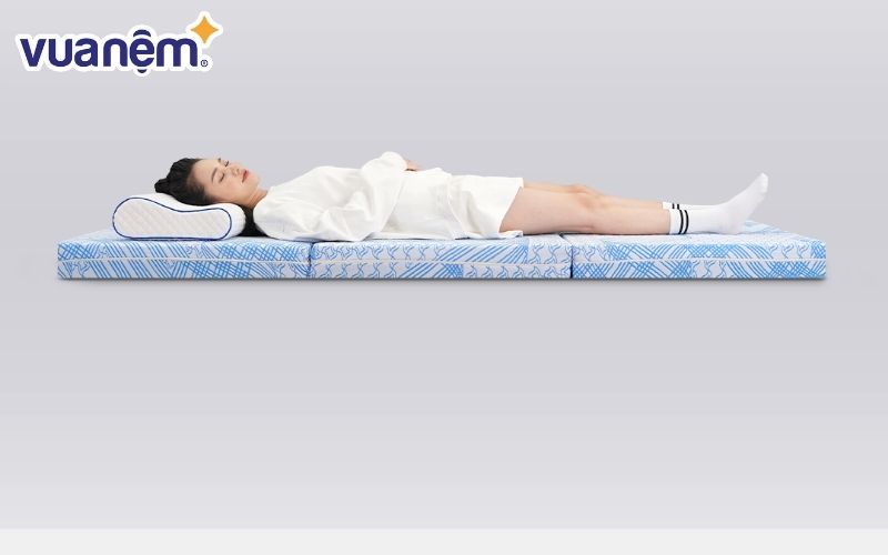 Nệm gấp Titanium nhỏ gọn