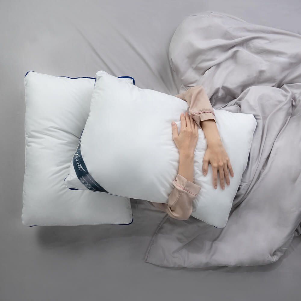 Gối lông vũ nhân tạo kháng khuẩn thương hiệu Doona Microfiber