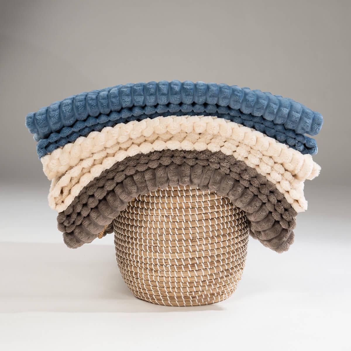 chăn lông tuyết Microfiber Amando Fleece êm ái, độ bền cao