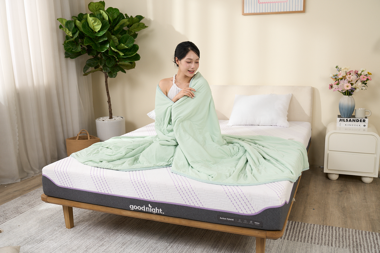 Chăn điều hòa làm mát Goodnight SnowSilk Elite