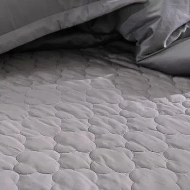 Bộ ga chun chăn chần Amando thêu cotton satin màu xám - Ảnh 6