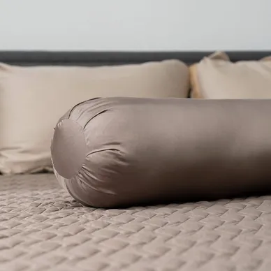 Bộ chăn ga phủ Lụa tencel cao cấp Amando Confident 5 chi tiết Màu Nâu - Ảnh 8