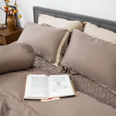 Bộ chăn ga phủ Lụa tencel cao cấp Amando Confident 5 chi tiết Màu Nâu - Ảnh 3